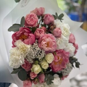 Bouquet of pink flowers