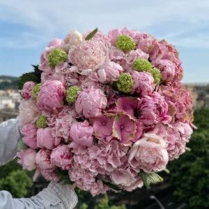 Большой букет с розовых тонах
