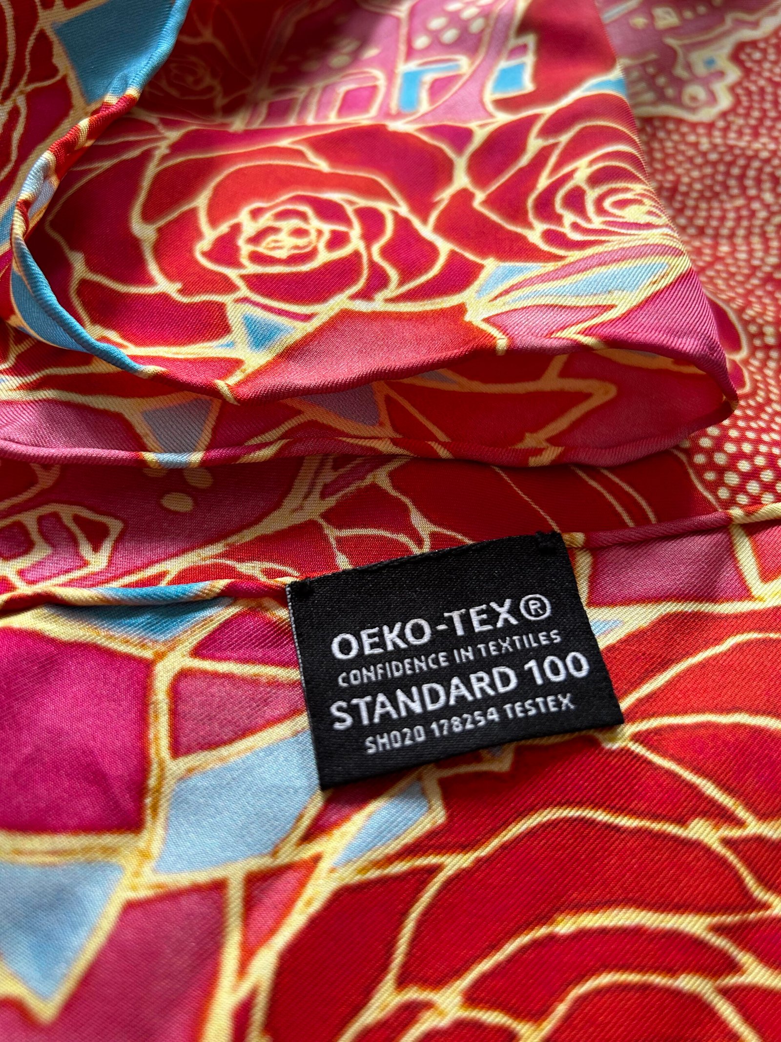 Pañuelo de seda “Sagrada Familia” - Image 4