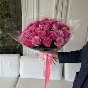 Ramo de 30 rosas rosas – frescura y elegancia