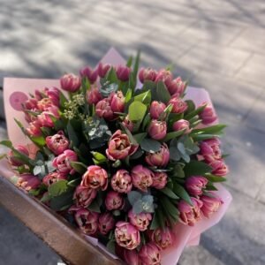 Ramo de 61 tulipanes