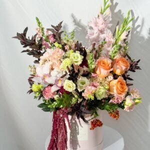 Arreglo floral en caja para interior