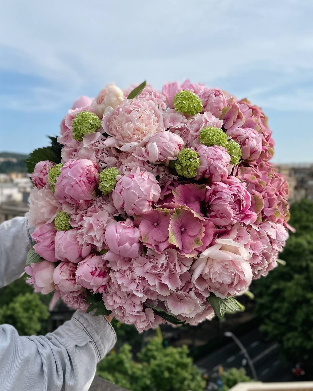 Gran ramo en tonos rosas