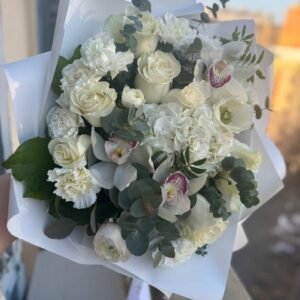 Ramo de flores blancas